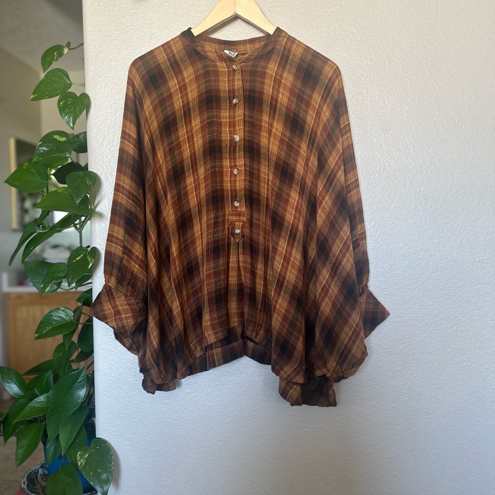 ivy jane Brown Plaid Button-Down Top